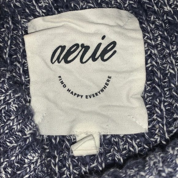 Aerie “Hits the spot mock-neck” sweater - Picture 2 of 4